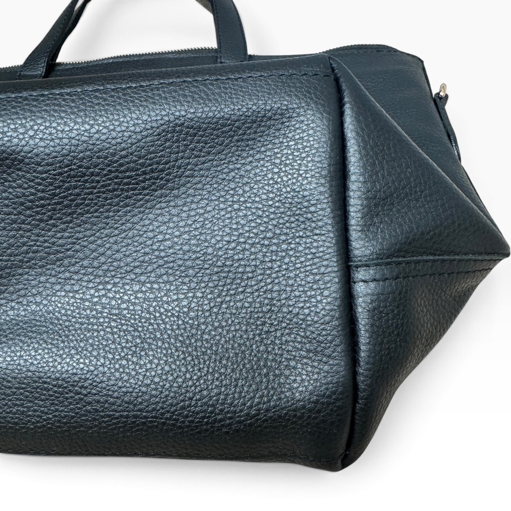Cuyana Classic Zipper Tote Crossbody Stap and Organizer Black Pebbled Leather - Picture 10 of 13